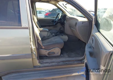 2004 Chevrolet Trailblazer Ls z USA, uszkodzony, nr VIN 1GNDS13SX42373644